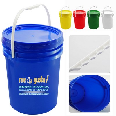 5-Gallon Plastic Bucket with Lid & Handle